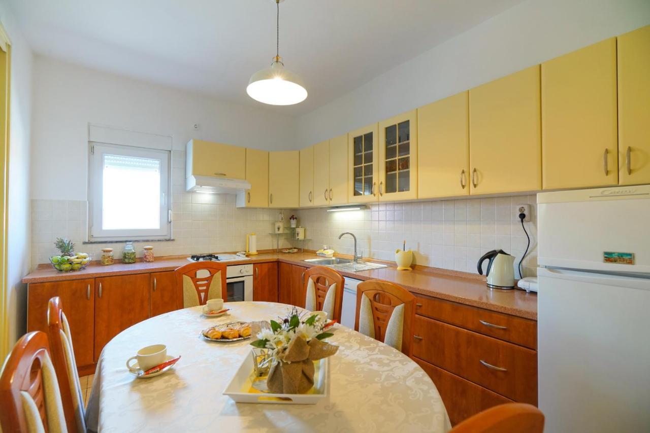 Apartment Jardin With Free Cowered Parking ซาดาร์ ภายนอก รูปภาพ