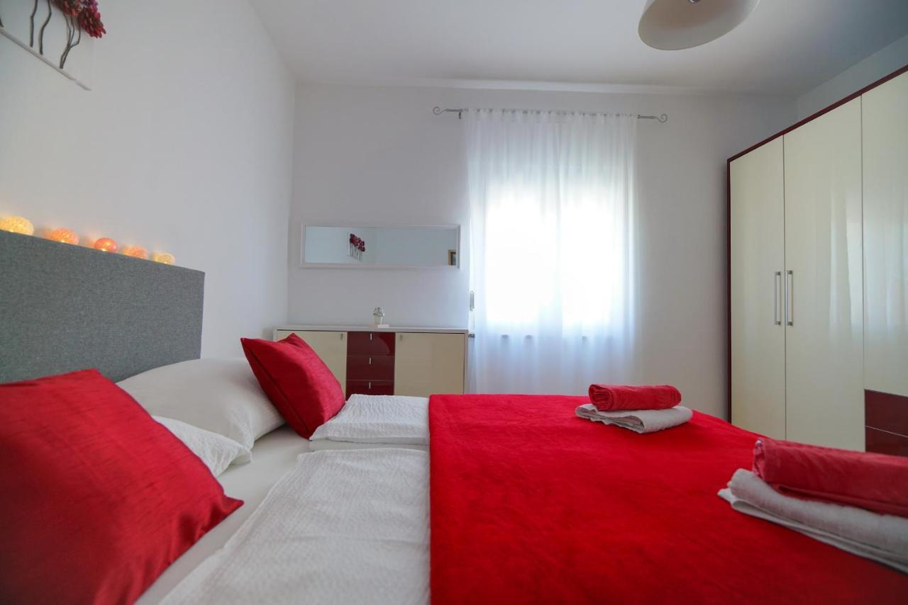 Apartment Jardin With Free Cowered Parking ซาดาร์ ภายนอก รูปภาพ