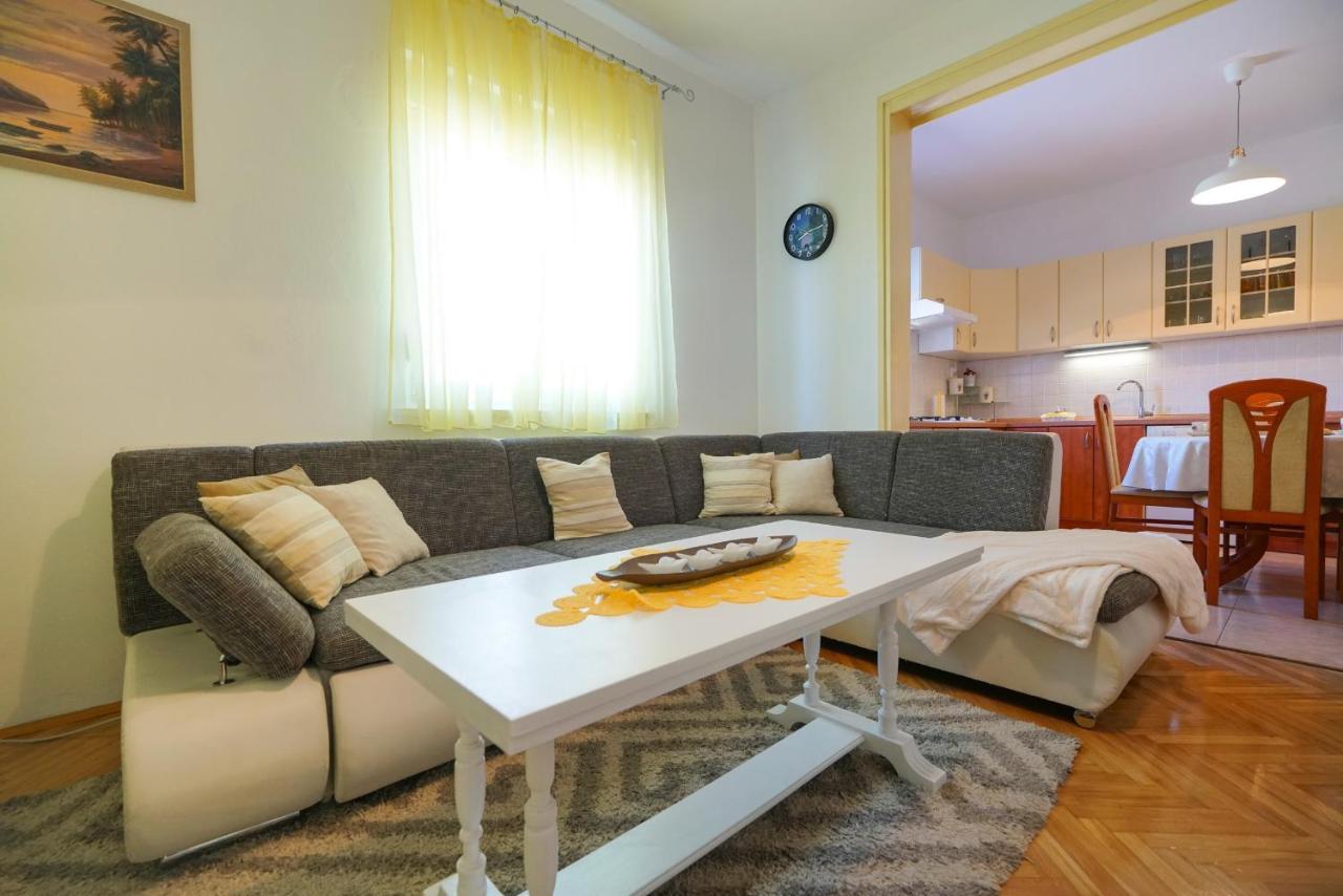 Apartment Jardin With Free Cowered Parking ซาดาร์ ภายนอก รูปภาพ