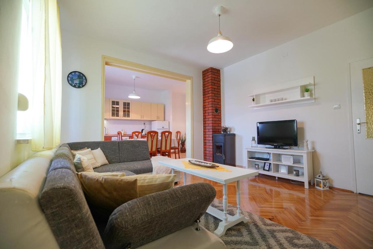Apartment Jardin With Free Cowered Parking ซาดาร์ ภายนอก รูปภาพ